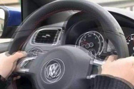 新车起步时耸动
