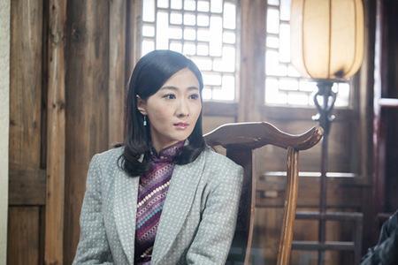 白蛇靖瑶扮演者