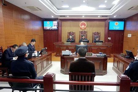 法院承办人与审判长不是同一人