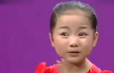 唱儿歌的女孩叫什么