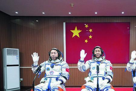 神舟十四号一天转几圈