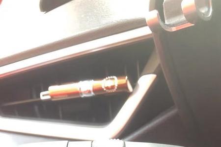 汽车大灯打不开!同时雨刮器不动