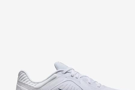nikequest5搭什么衣服