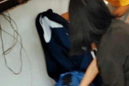 怎么样让女同学自愿脱鞋