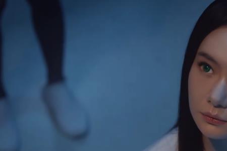 你好安怡里的万灵是谁