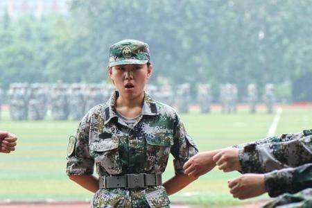 军训结束可以发教官照片吗