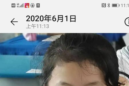 你的微笑定格成英雄是什么意思