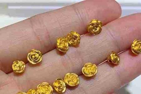 黄金玫瑰花吊坠配什么绳子好看
