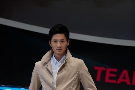 为什么女孩子都喜欢男模