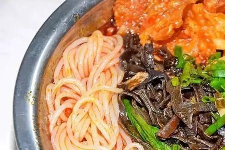 为什么螺蛳粉有一股铁锈味