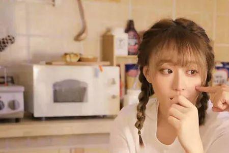 要不要和前女友联系