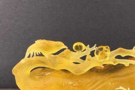 琥珀是什么意思。请仔细解释下