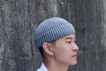 瓜皮帽男适合脸型