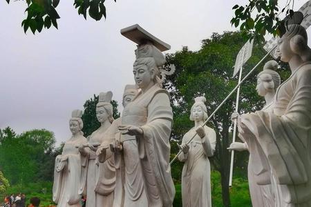 武则天和牡丹的故事说明了什么