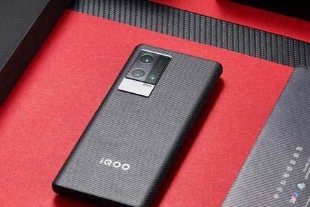 iqoo赛道版和赛道特别版的区别