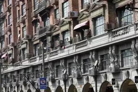 商业内廊式和外廊的区别