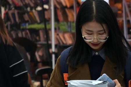 大学生有人插队怎么办