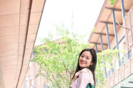 张静萱是四川电影电视学院吗