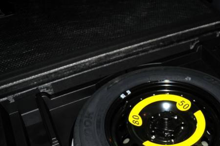 备用轮胎可以放家里吗