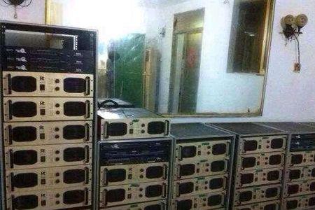 酒吧开机先开音响还是碟机