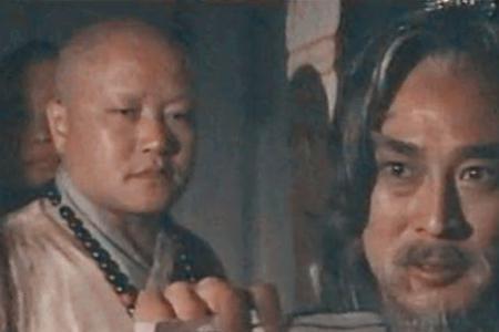 白眉大侠于和 被围攻