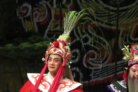 豫剧曹操与蓝莹儿剧情介绍