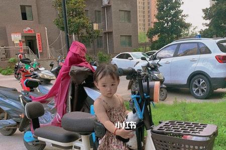 爱玛泡泡电动车的灯怎么关