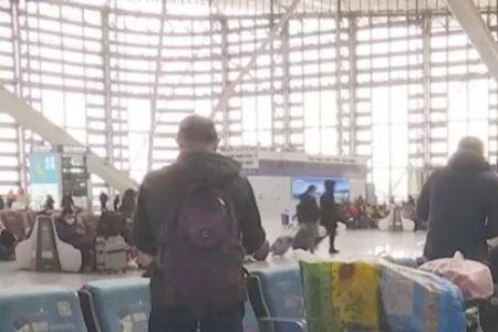 唯独不敢空着行囊回家什么意思
