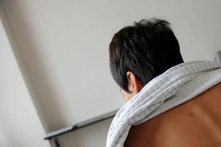 人为什么会被电晕