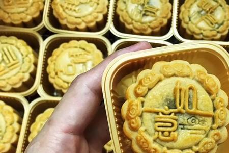 广式月饼的芯是什么做的