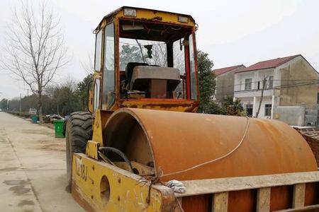 yz18压路机型号含义。