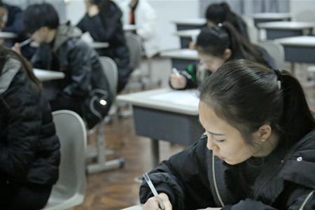 年度教育面孔怎么填