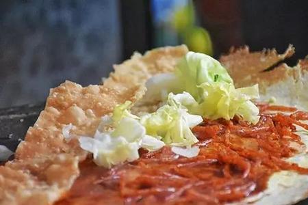 金鱼吃煎饼没事吧