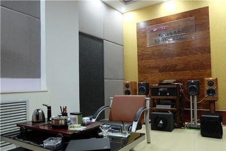 汽车音响展示柜带试音柜怎么接
