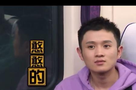 王勉鹿晗是同学吗