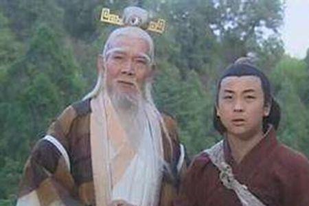 原著张三丰有抢过倚天剑吗