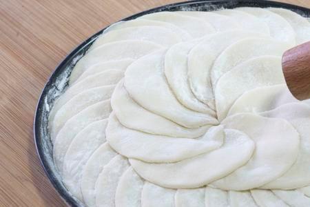 五块钱的饺子皮大概有多少个