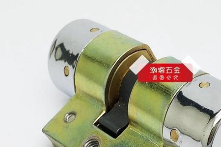 怎么撬圆柱锁