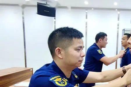 专职消防员要不要考应急救援证