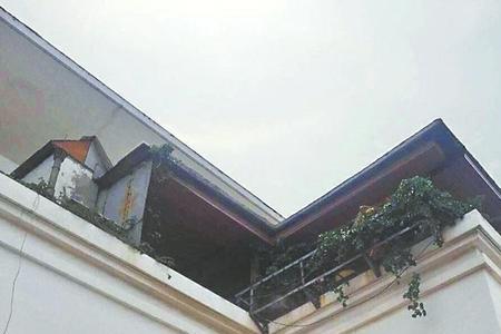 自建房房顶多少年开始开裂正常