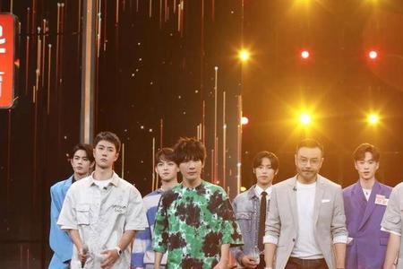 2021年天天向上的主持人有谁啊