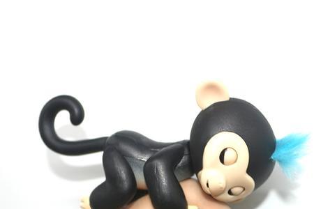 金克丝的猴子是什么玩具