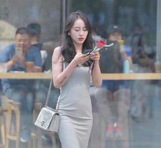 高挑和苗条的区别