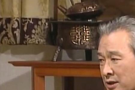 二婶家的女儿属于表姐吗