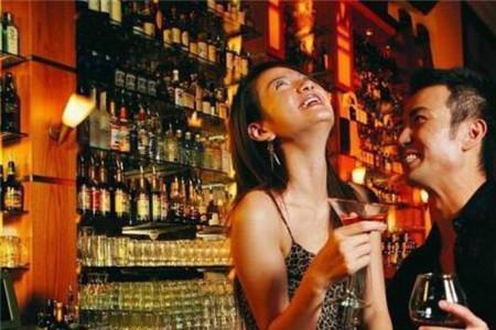 女下属喝酒说明什么