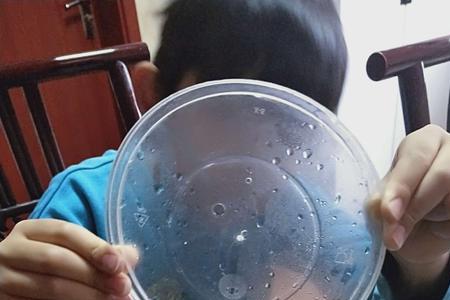 房间里煮水全是水蒸气