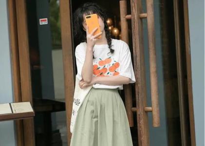 跛脚的人适合穿什么衣服