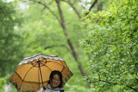 雨中漫步惬意的诗句