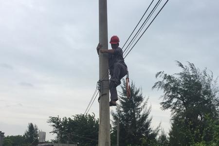 电线杆喷水是什么原因