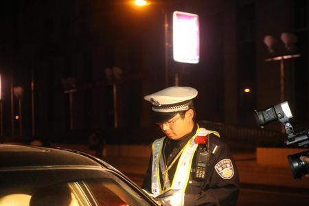 晚上12点喝酒早上什么时候能开车